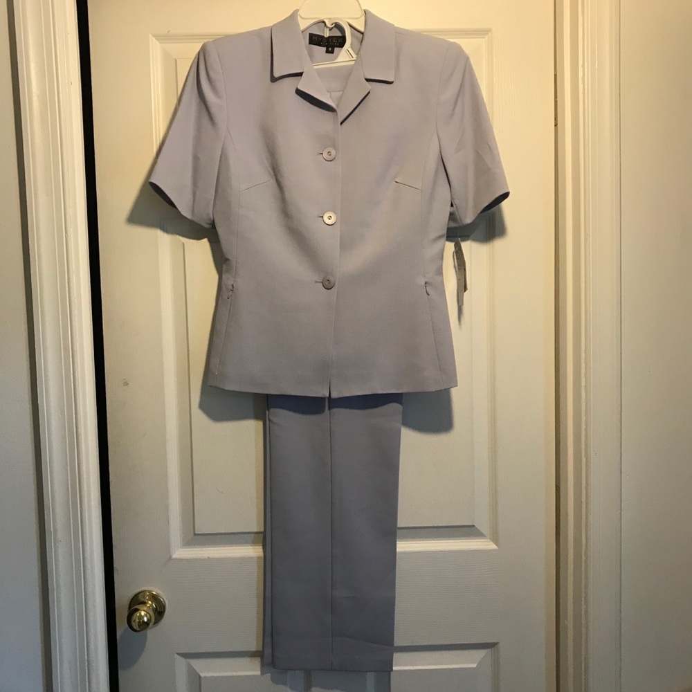 NWT Lavender Suit Set Womens Blazer & Pants